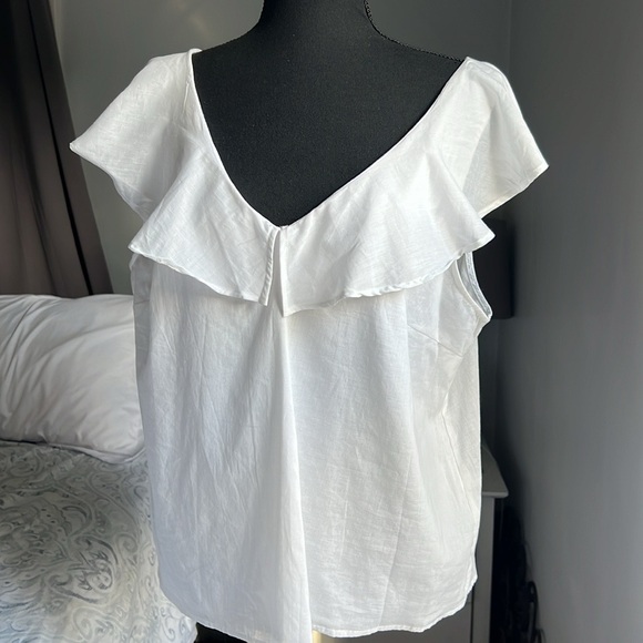 V-neck shirt with Frill overlay size 12 womens - Picture 3 of 6